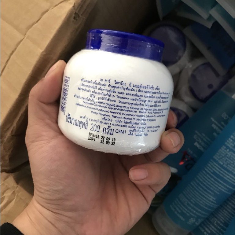 Kem vitamin E Thái Lan dưỡng ẩm. Kem dưỡng ẩm vitamin E bổ sung độ ẩm cho da dưỡng da trắng hồng | BigBuy360 - bigbuy360.vn