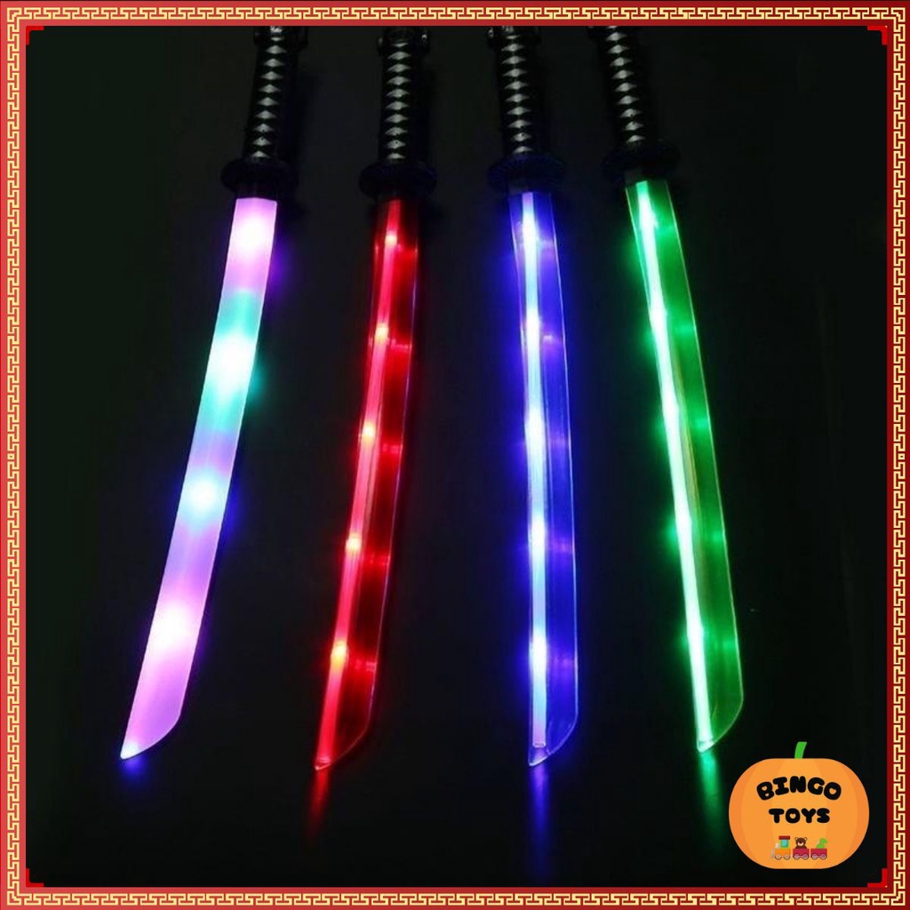 Kiếm nhựa phát sáng , có dèn led và âm thanh tặng kèm pin
