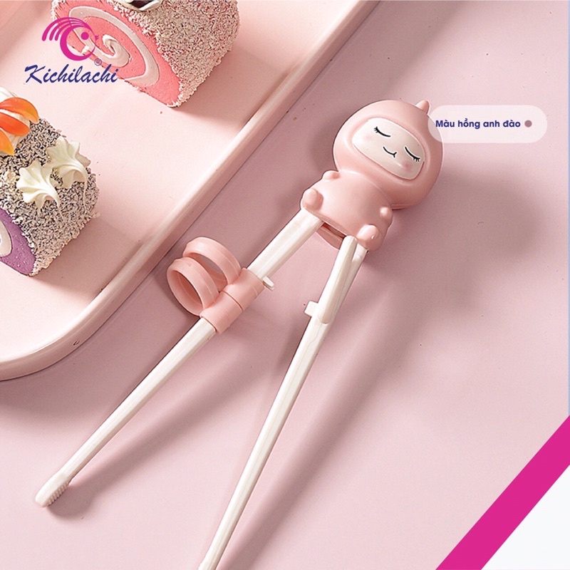 Đũa tập ăn Kichilachi xỏ ngón giúp bé tập ăn bằng đũa