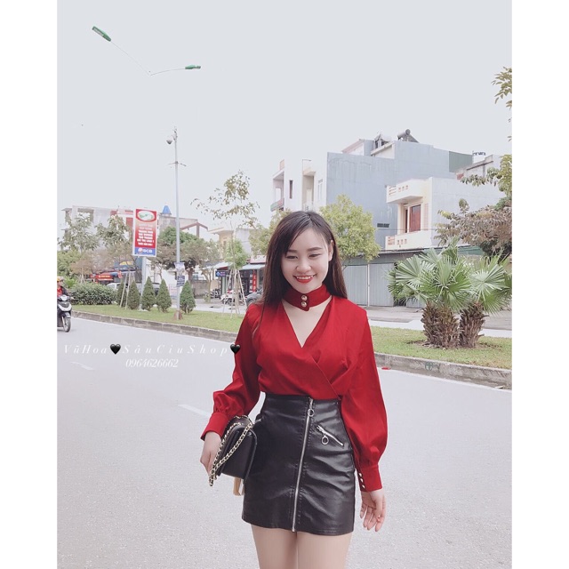 Áo lụa cổ choker