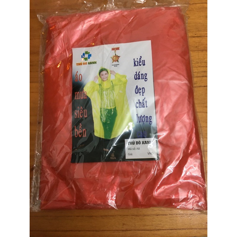 Áo mưa thủ đô xanh.