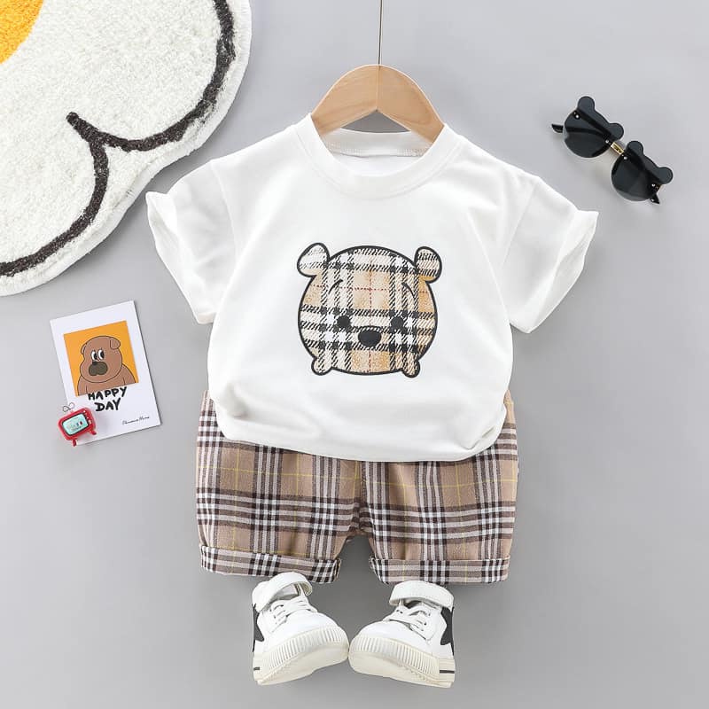 Set bộ quần áo mùa hè dành cho bé trai in hình con gấu caro. Chất liệu thoáng mát, thấm hút mồ hôi