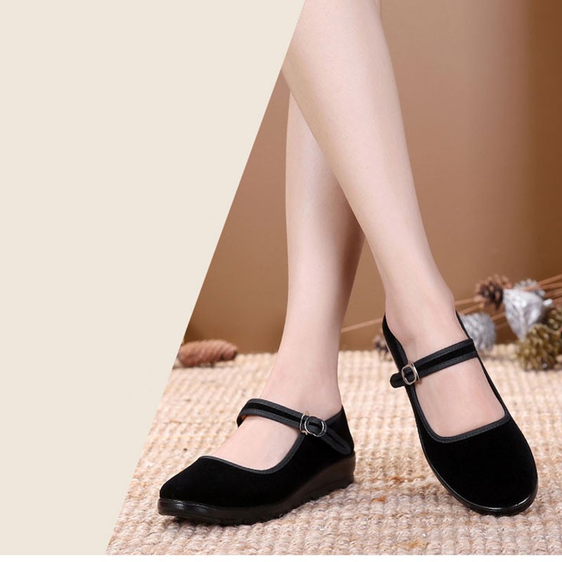 Giày vải mềm mại thiết kế đáng yêu cho nữ | BigBuy360 - bigbuy360.vn