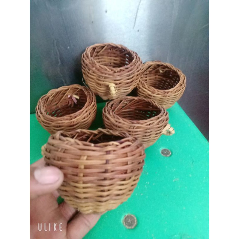 Cóng mây cho cu gáy bồ câu- cóng đựng thức ăn 7x7cm