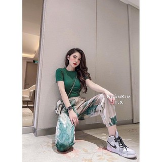 Set áo crop top kèm quần loang jogger