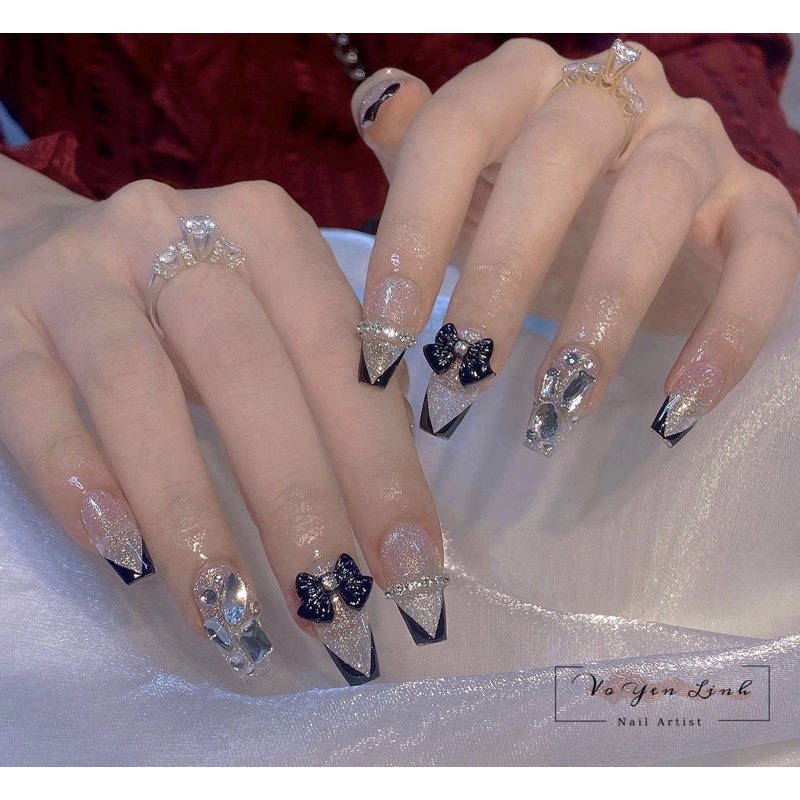 Móng up nailbox gắn đá sag xịn