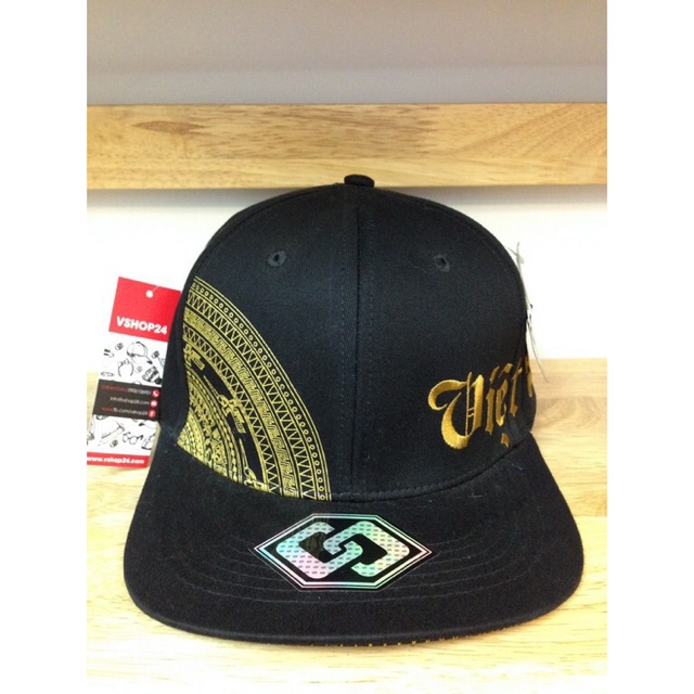 Mũ snapback đính đá VIỆT NAM