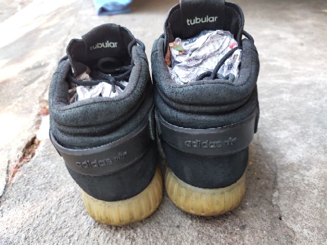 Giày adidas tubular  2hand chính hãng.