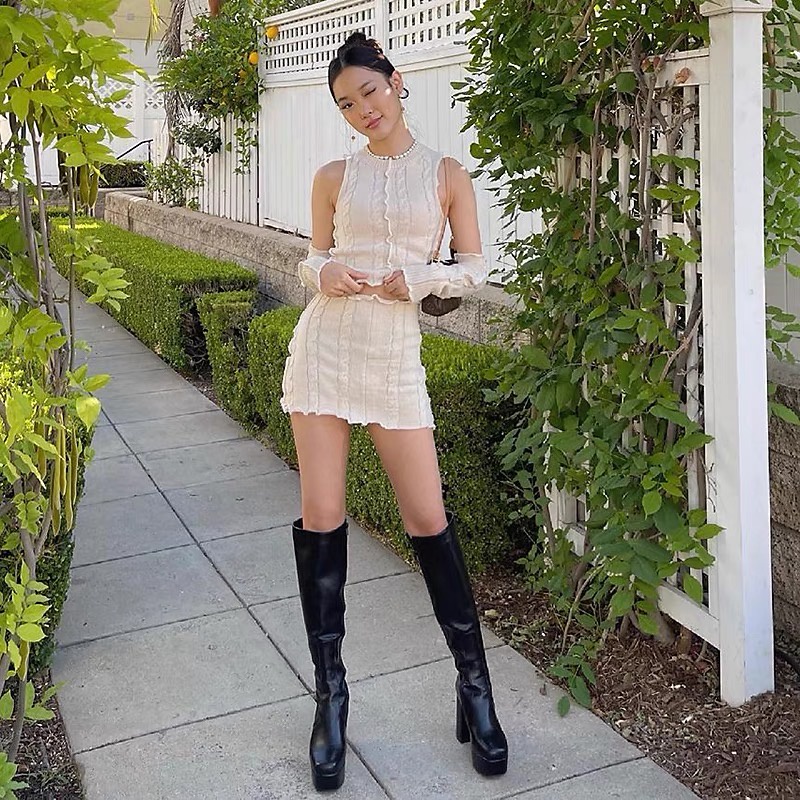 Set áo sát nách tay rời + chân váy ôm cạp cap màu trắng cá tính đáng yêu Shemoda