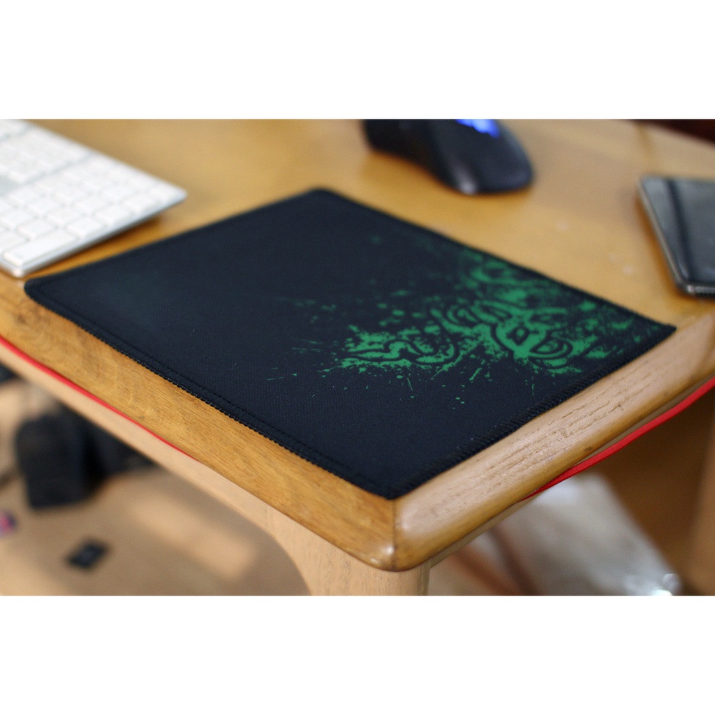 Bàn di chuột 2 li 0.2cm * 20cm *25cm khâu viền cỡ nhỏ