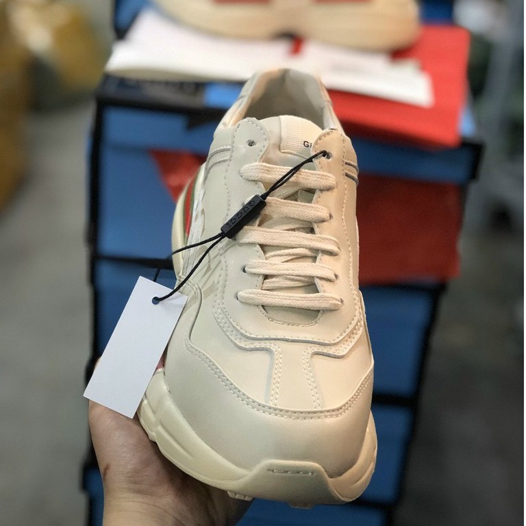 Gc rython chữ ngang hàng hót hít luôn đẳng cấp đế cao 5cm