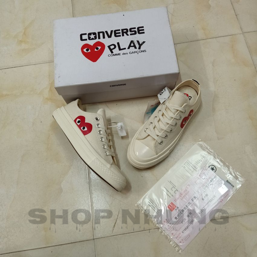 Giày sneaker converse play tim nam nữ cổ thấp màu trắng sữa