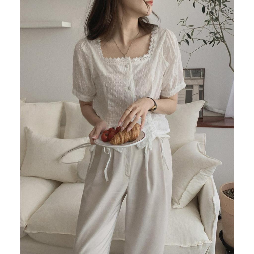 Áo Sơ Mi Ngắn Tay Cổ Vuông Thêu Ren Dây Rút Thời Trang Sành Điệu 53669