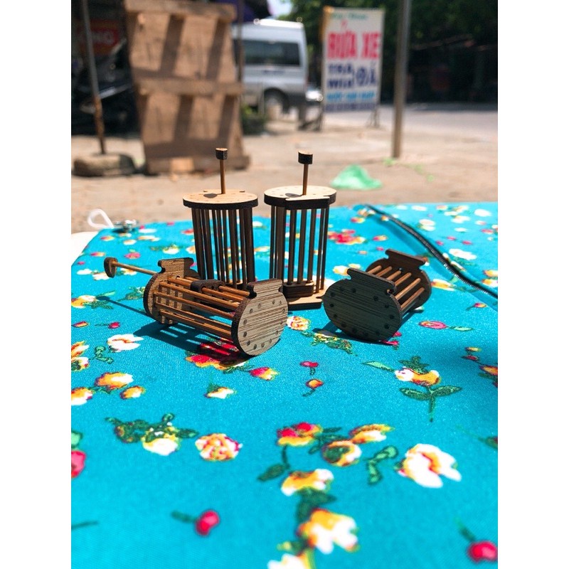 Phụ kiện lồng chim, giọ đựng cào cào bằng tre