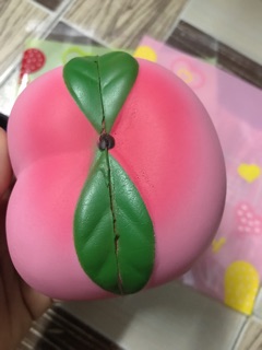 squishy đào lớn(THANH LÝ HÀNG LỖI CÓ BAO BÌ)