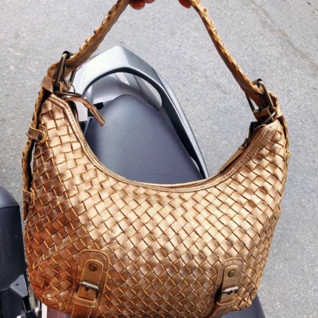 Thanh lý túi da thật 2hand, kiểu boho,hiệu nhật, mới đẹp, màu đồng nhũ ánh vàng