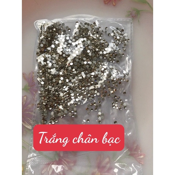 Đá nail- màu trắng bịch 1440v trang trí móng tay
