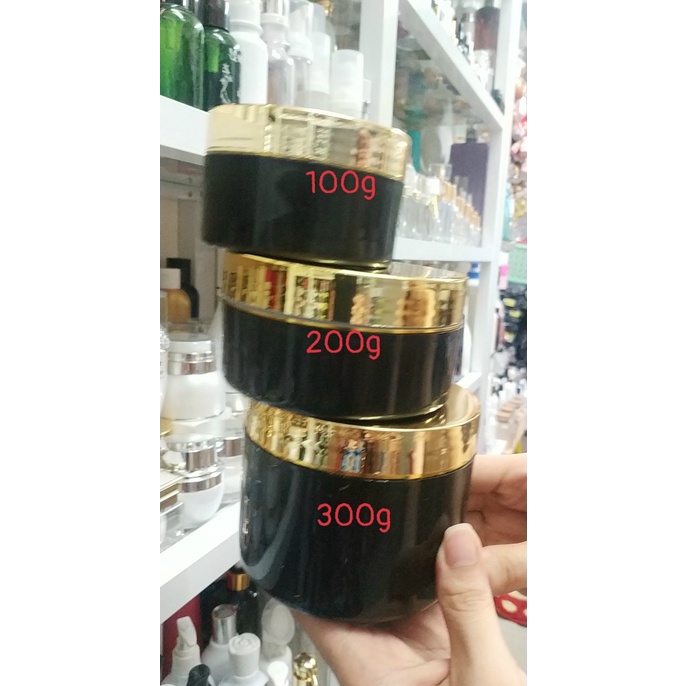 Hủ nhựa 100g, 200g, 300g  chiết mỹ phẩm - nắp xi vàng cao cấp