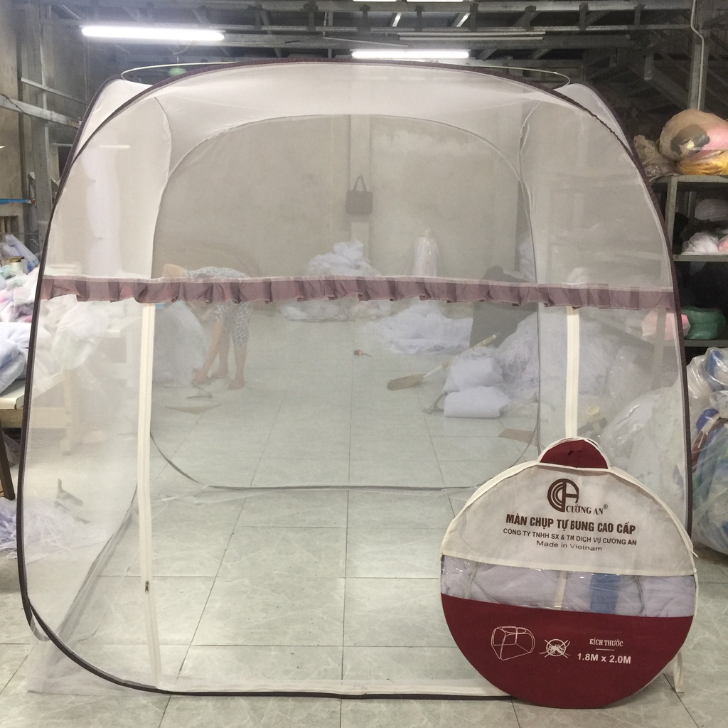 Màn chụp tự bung đỉnh vuông Cường An, mẫu màn chụp bán chạy hiện nay có đủ size 1m2, 1m6, 1m8, 2m2. Bảo hành 12 tháng