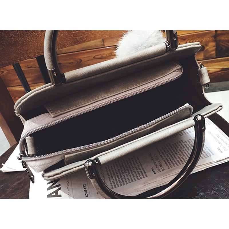 Túi đeo chéo IELGY phủ lông họa tiết đơn giản phong cách Hàn Quốc tùy chọn màu sắc