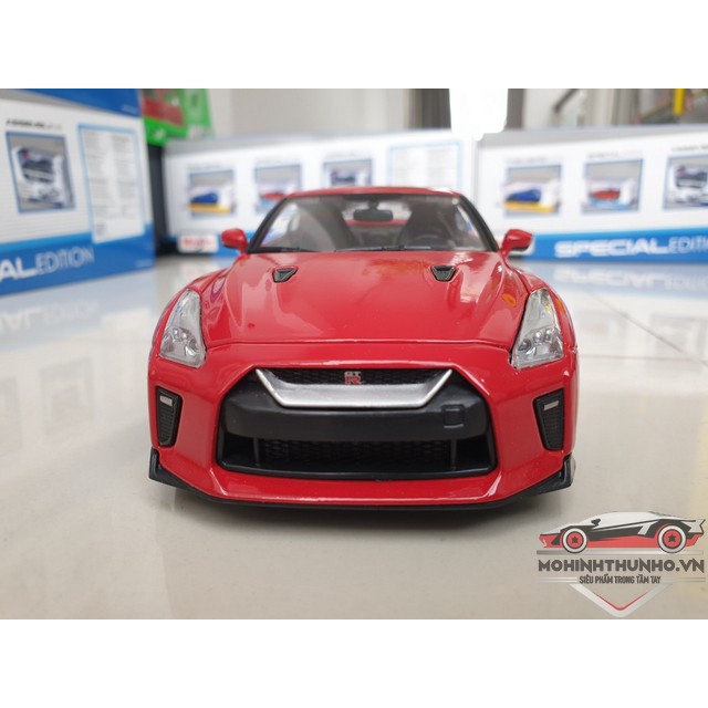 Xe mô hình Nissan GT-R, tỉ lệ 1:24, Bburago