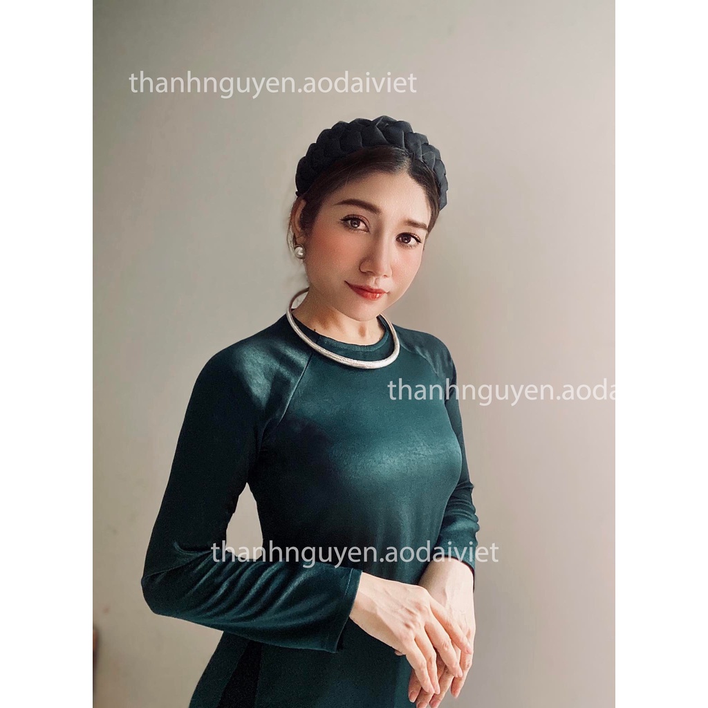 Áo dài xanh rêu đậm dáng suông truyền thống lụa Tây Thi