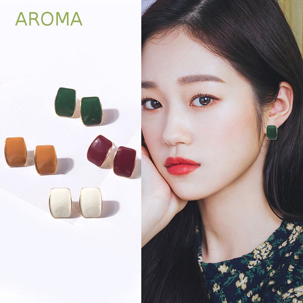 Hoa Tai Nữ Kiểu Dáng Hình Học Sang Trọng