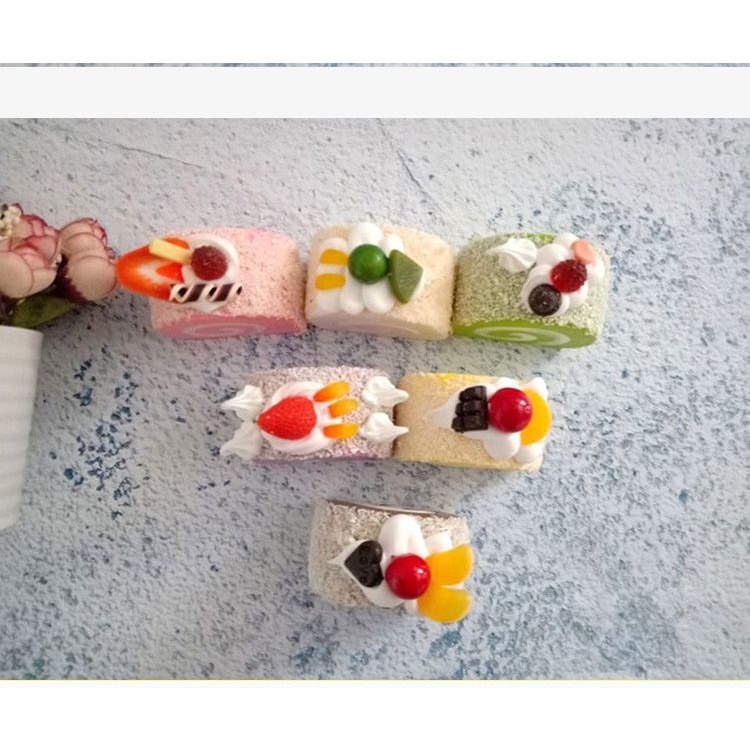 Mô Hình Bánh Kem Có Nhạc Sống Động Dùng Trang Trí Nhà Cửa