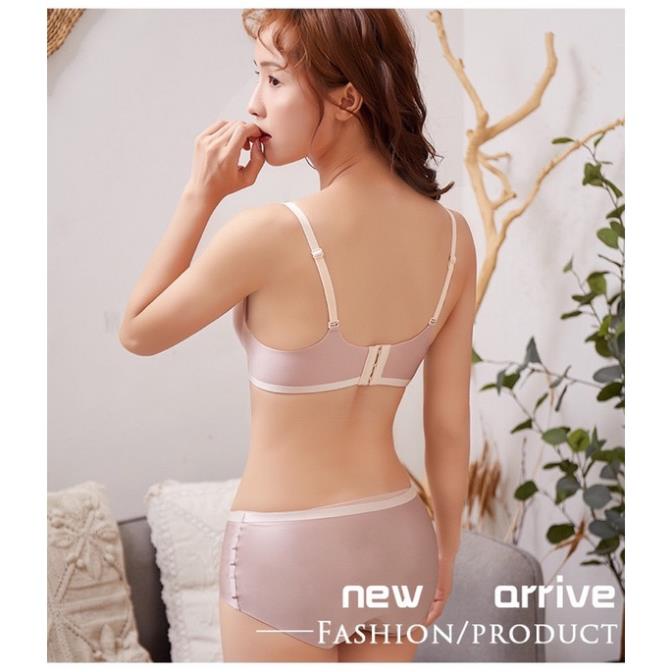 Bộ Đồ Lót Đúc Su Đệm Dày Không Gọng Nâng Ngực 377