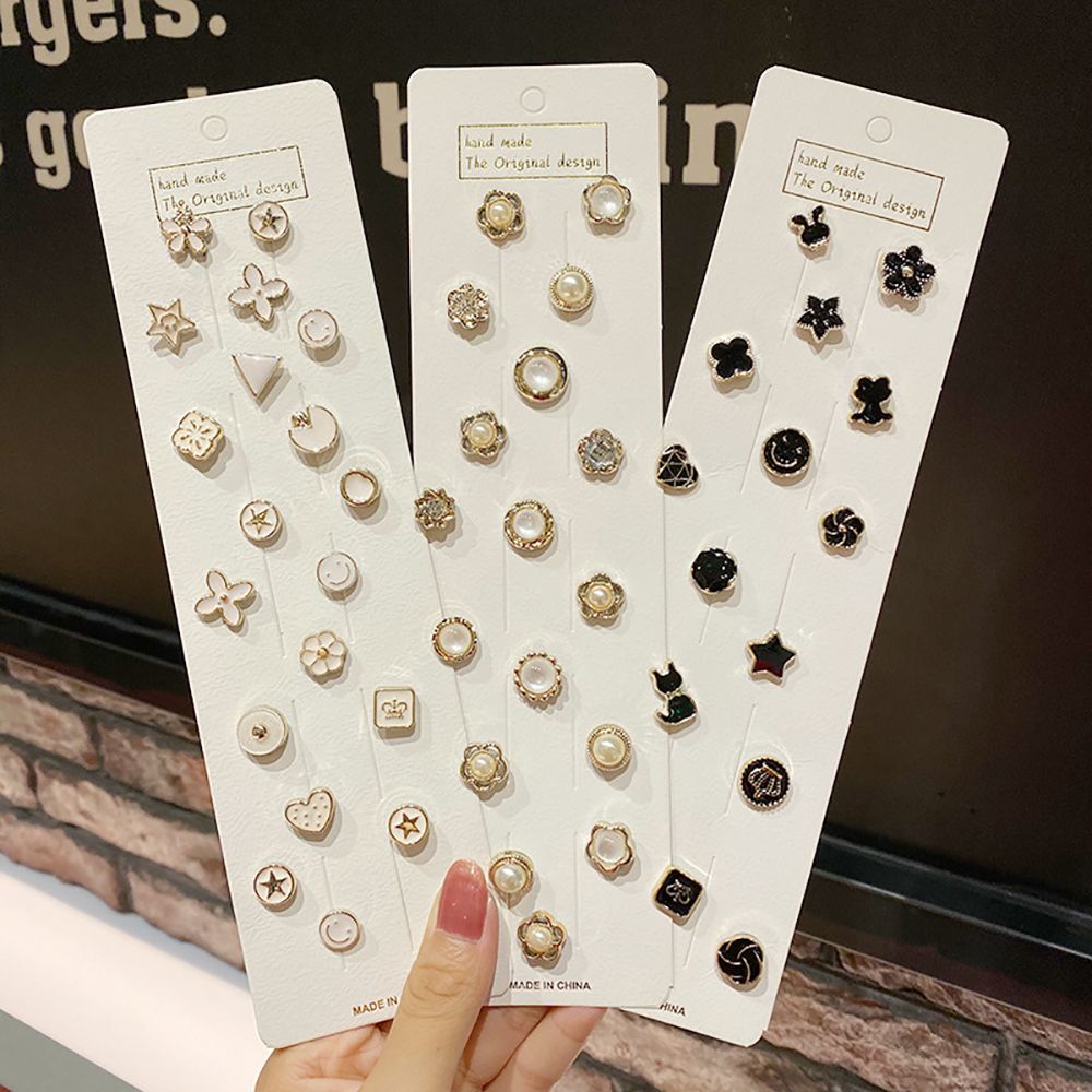 Ghim Cài Áo Hình Quả Dâu / Dứa Đính Ngọc Trai Phong Cách Hàn Quốc