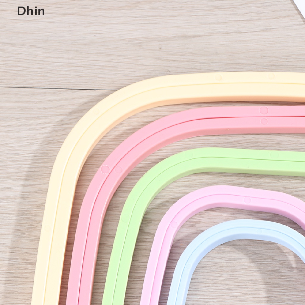 Khung Thêu Bằng Nhựa Hình Vuông Có 5 Kích Cỡ Tiện Lợi