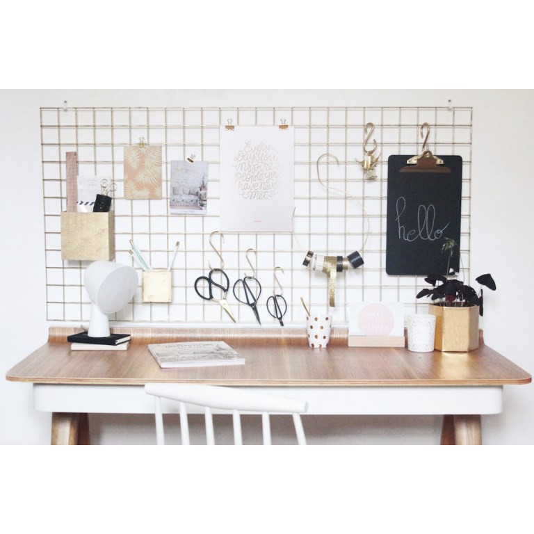 lưới sắt treo phụ kiện size 50cm X 100cm