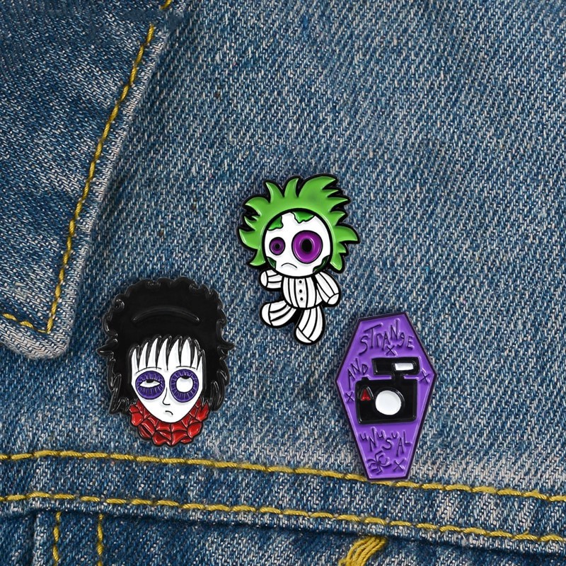 Pin cài áo Freddy Purple Puppet - GC171