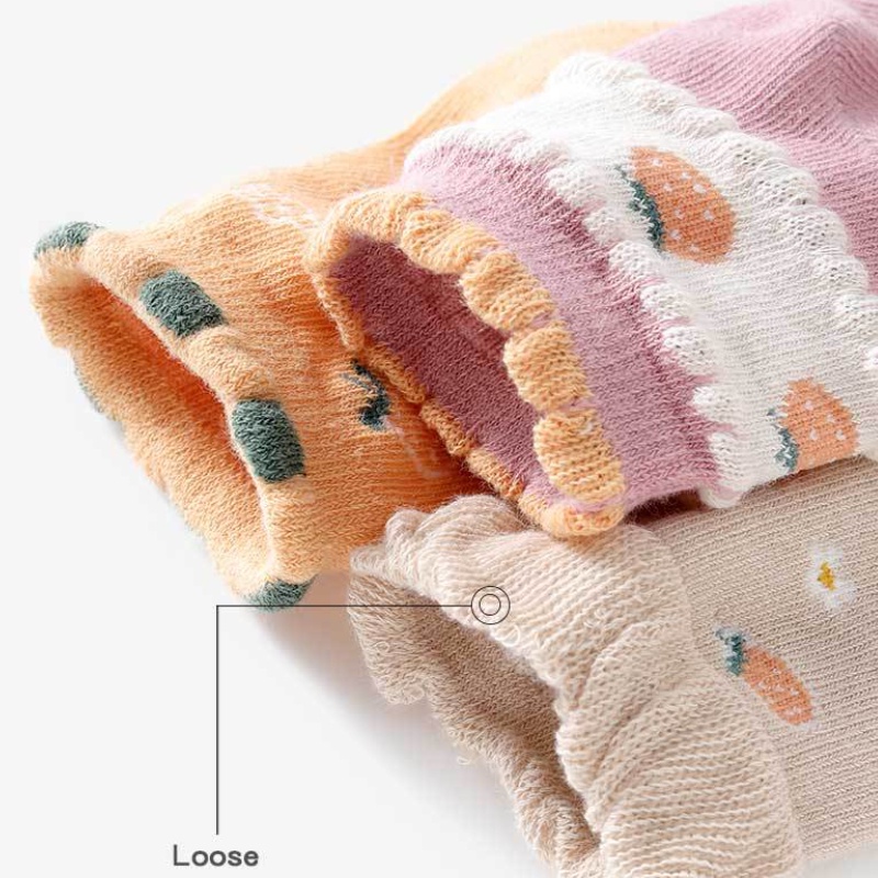 Set 5 đôi vớ cotton KOKOROCARE MF-10 cổ vừa họa tiết dâu tây thời trang mùa thu cho bé gái cỡ S/M/L 1-8 tuổi
