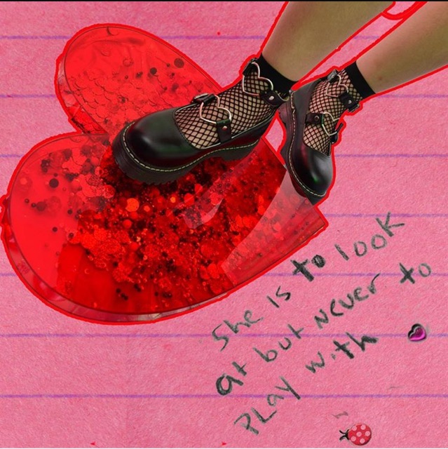 Pass giày bên shoptheinfinity