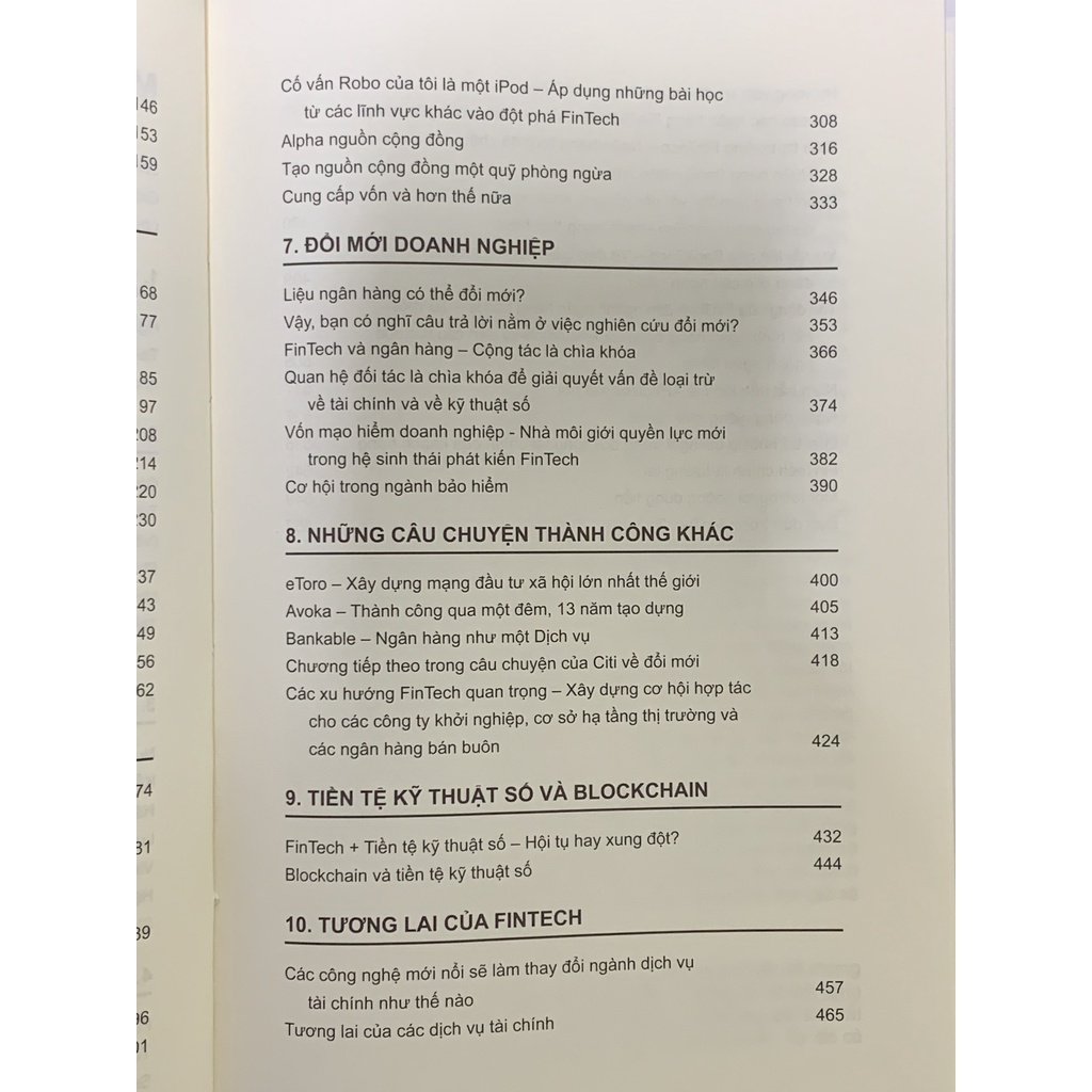Sách - The FinTechBook  ( Công Nghệ Tài Chính Dành Cho Nhà Đầu Tư, Doanh Nhân và Người Nhìn Xa Trông Rộng )