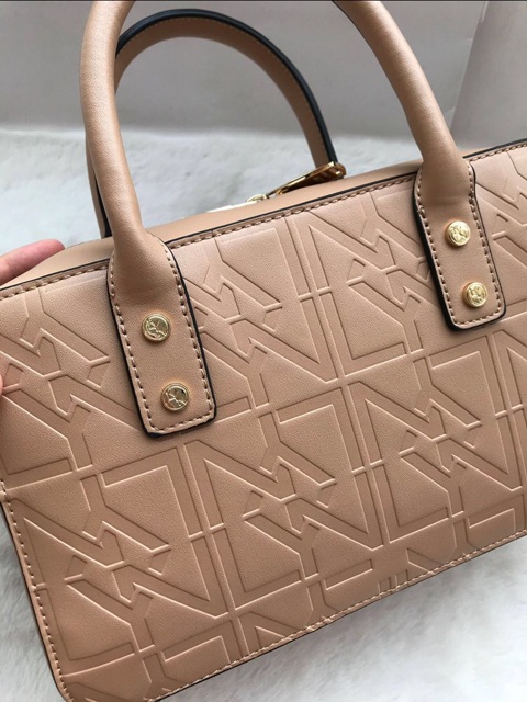 𝐓𝐮́𝐢 𝐋𝐲𝐧 trống tay cầm