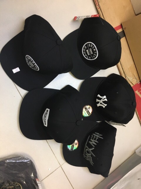 Mũ snapback đen vnxk Jordan