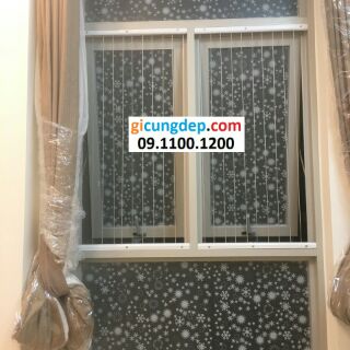 Decal dán kính/kiếng hoa tuyết