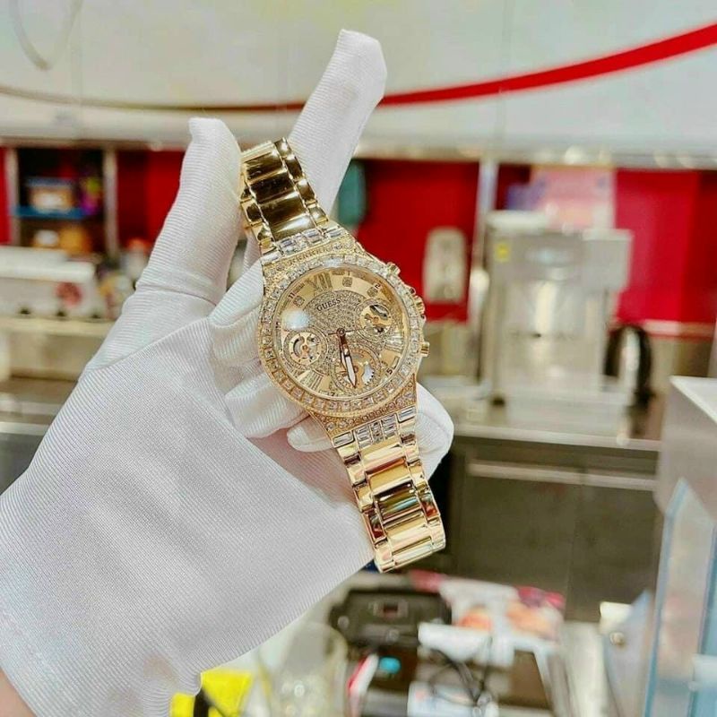 Đồng Hồ Nữ GUESS viền đá 4 máy 5 kim