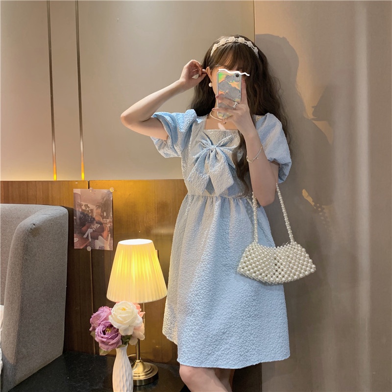 Đầm Trắng Cổ Vuông Tay Phồng Đính Nơ Xinh Xắn Thời Trang Dự Tiệc Cho Nữ