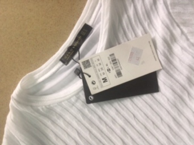 Váy body trắng 115k