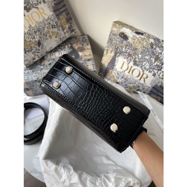 Túi xách Di o vân cá sấu bản pha màu