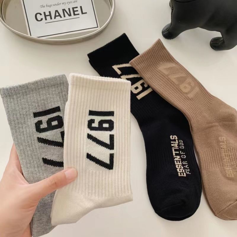 Vớ Cotton Cổ Cao Thời Trang Đường Phố Cá Tính Cho Nam Nữ