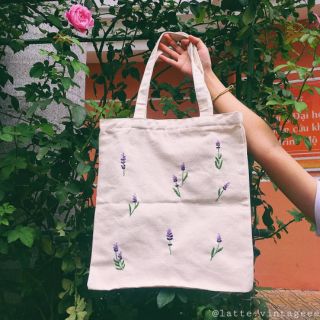 Túi tote thêu tay hình hoa oải hương lavender