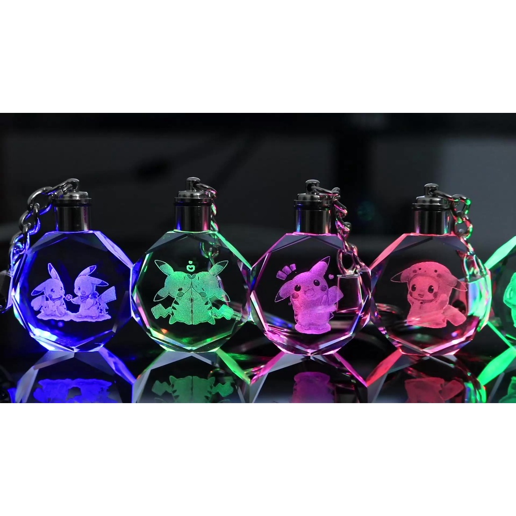 Móc khóa  pha lê phát sáng  tự động đổi nhiều màu LED RGB thủy tinh pokemon Pikachu doremon Tomorrow's Ark