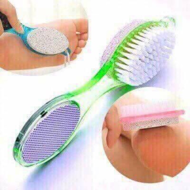 Bàn chải 2 in 1 vừa chà chân đầu chà mịn bàn chân