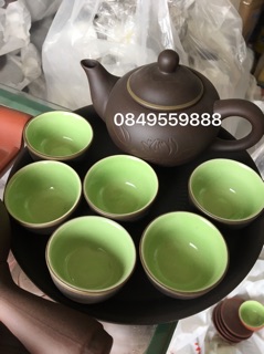 Bộ ấm trà hoa văn khắc