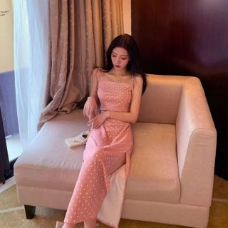 Set QCCC áo dây chân váy chấm bi