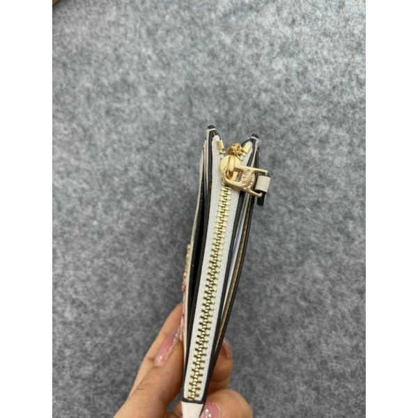 Ví đựng car + tiền liện lợi